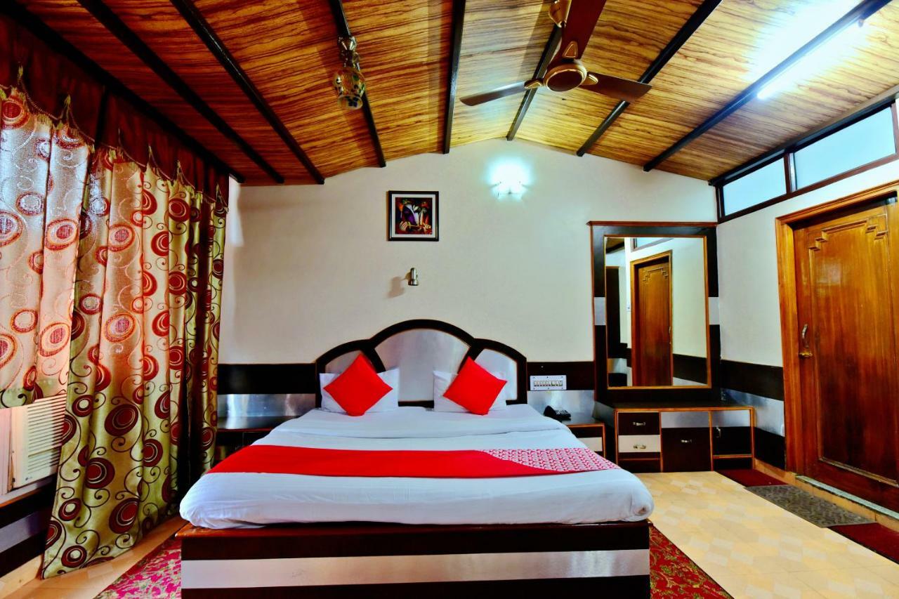 Oyo 26909 Hotel Paras Mandi Exterior foto