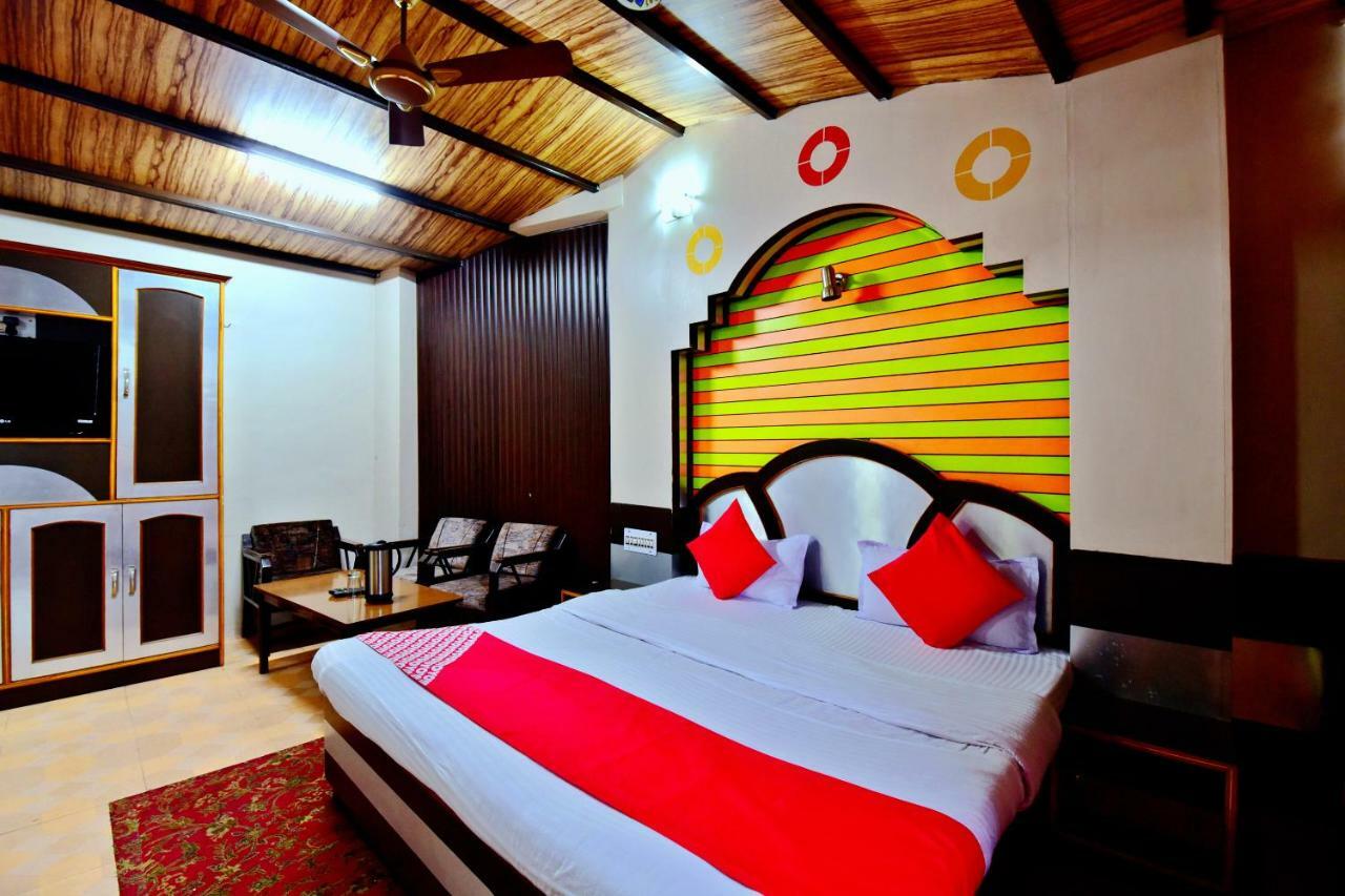 Oyo 26909 Hotel Paras Mandi Exterior foto