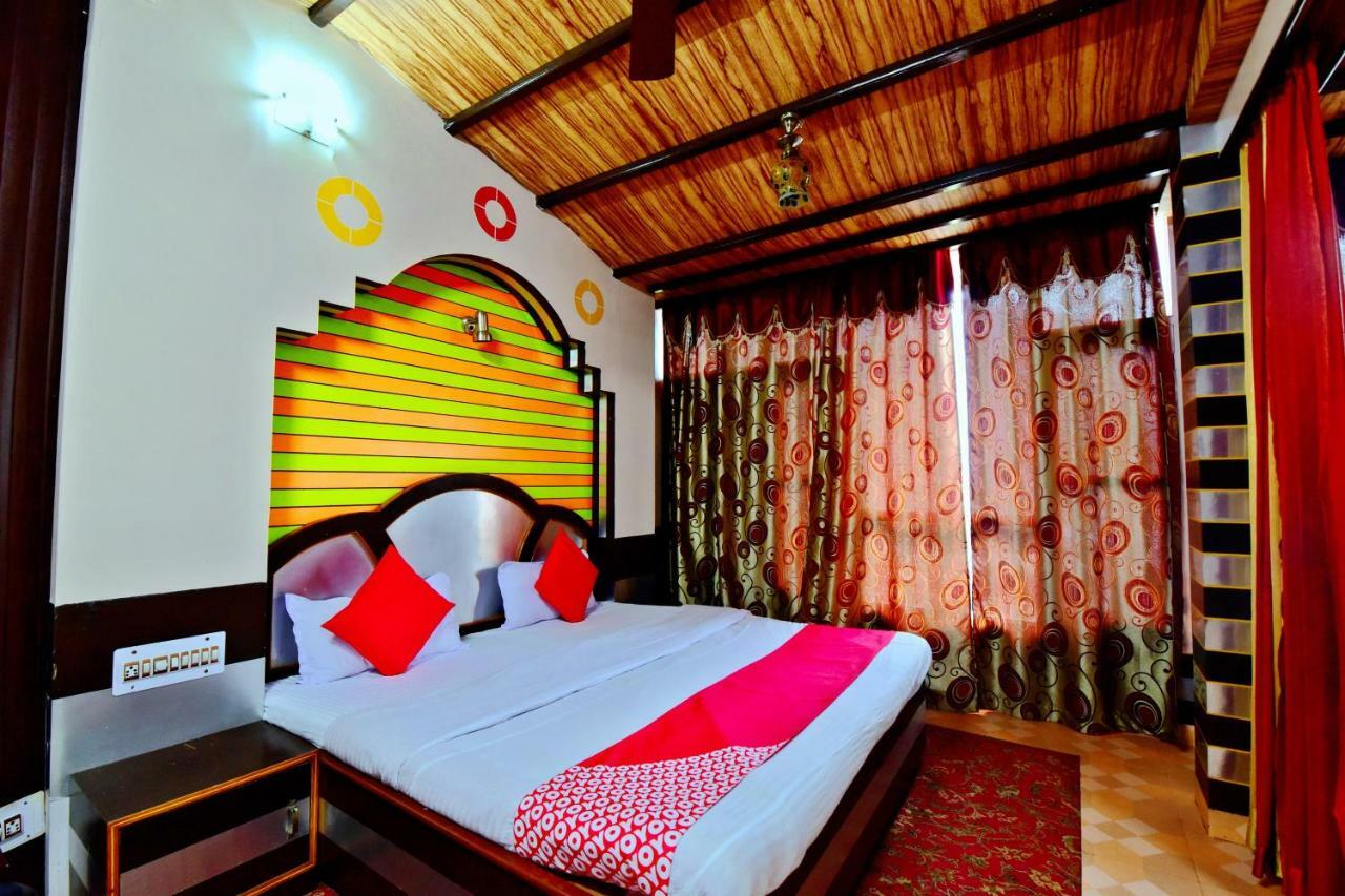 Oyo 26909 Hotel Paras Mandi Exterior foto